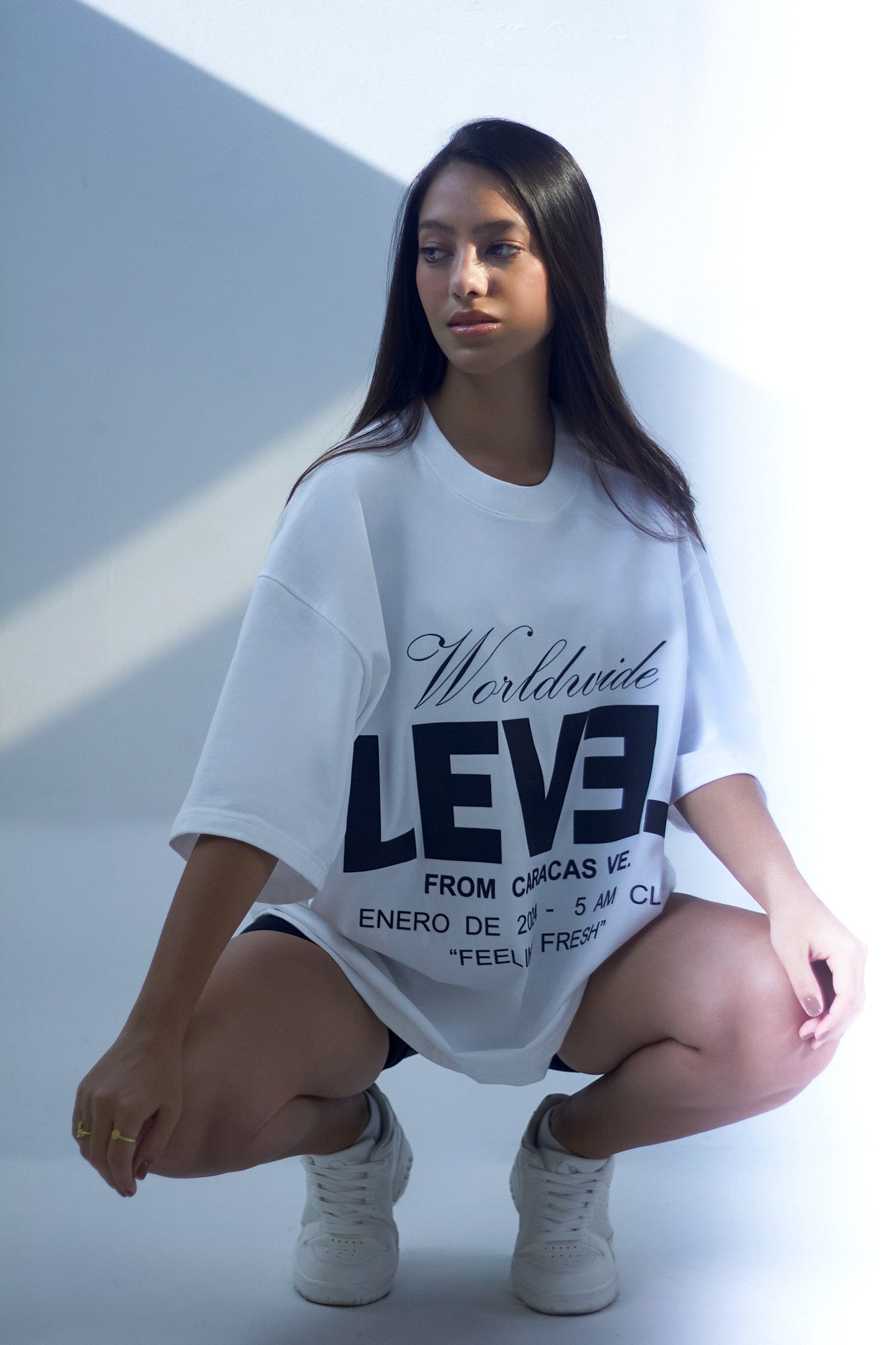 TEE White Oversize LEVEL Worldwide