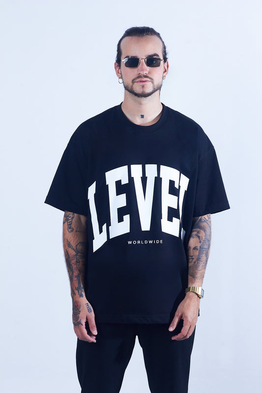 TEE Black Oversize LEVEL Big Logo